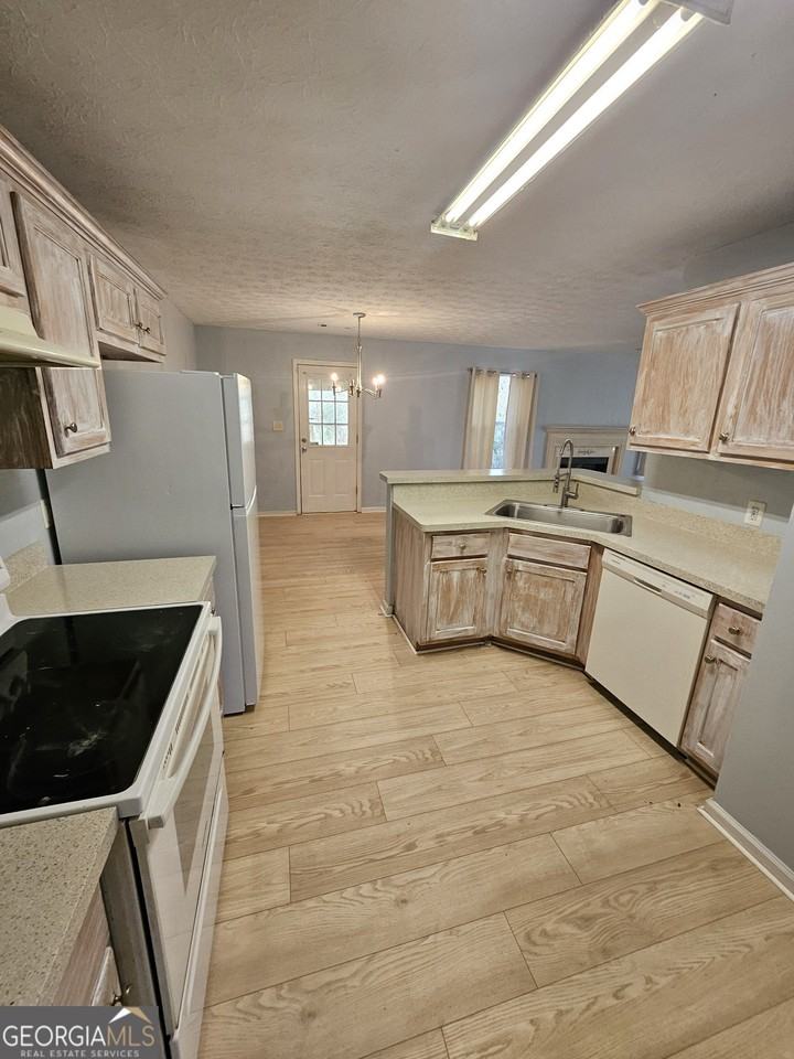 136 Henry Burch Dr - Photo 3 of 17