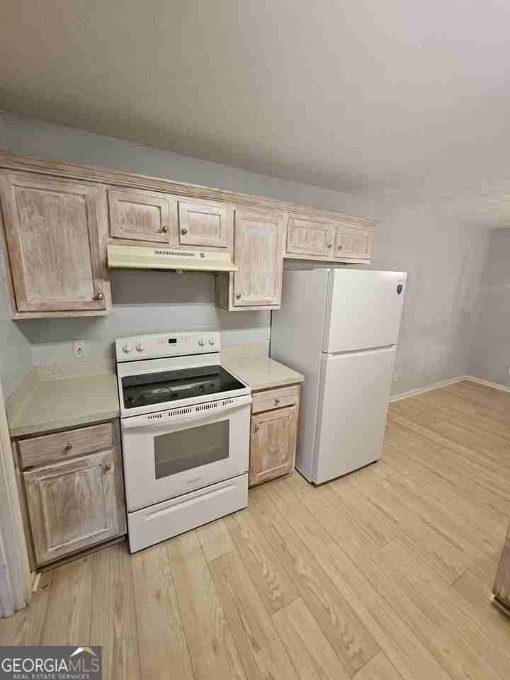 136 Henry Burch Dr - Photo 5 of 17