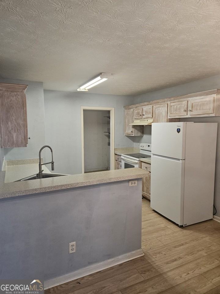 136 Henry Burch Dr - Photo 6 of 17