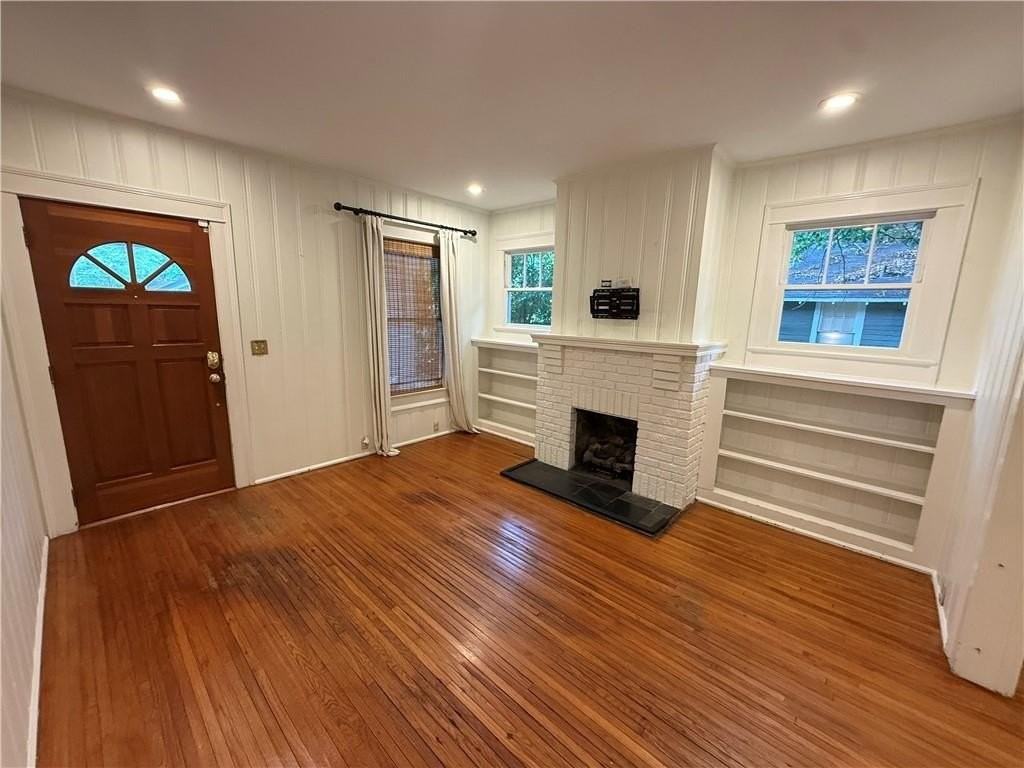 1660 Laurel St - Photo 2 of 22