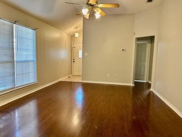 7330 Willow Pointe Dr N - Photo 4 of 13