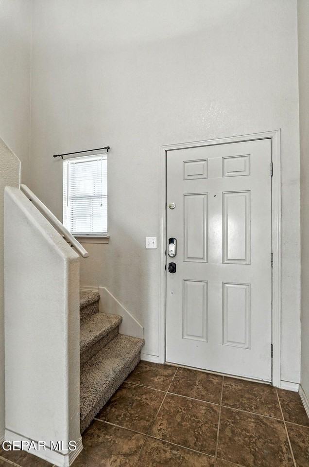 4746 Joseph Rodriguez Dr - Photo 5 of 37