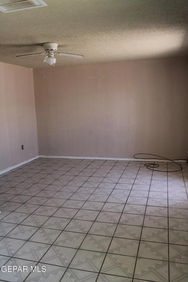 1368 Reid Rd #B - Photo 4 of 13