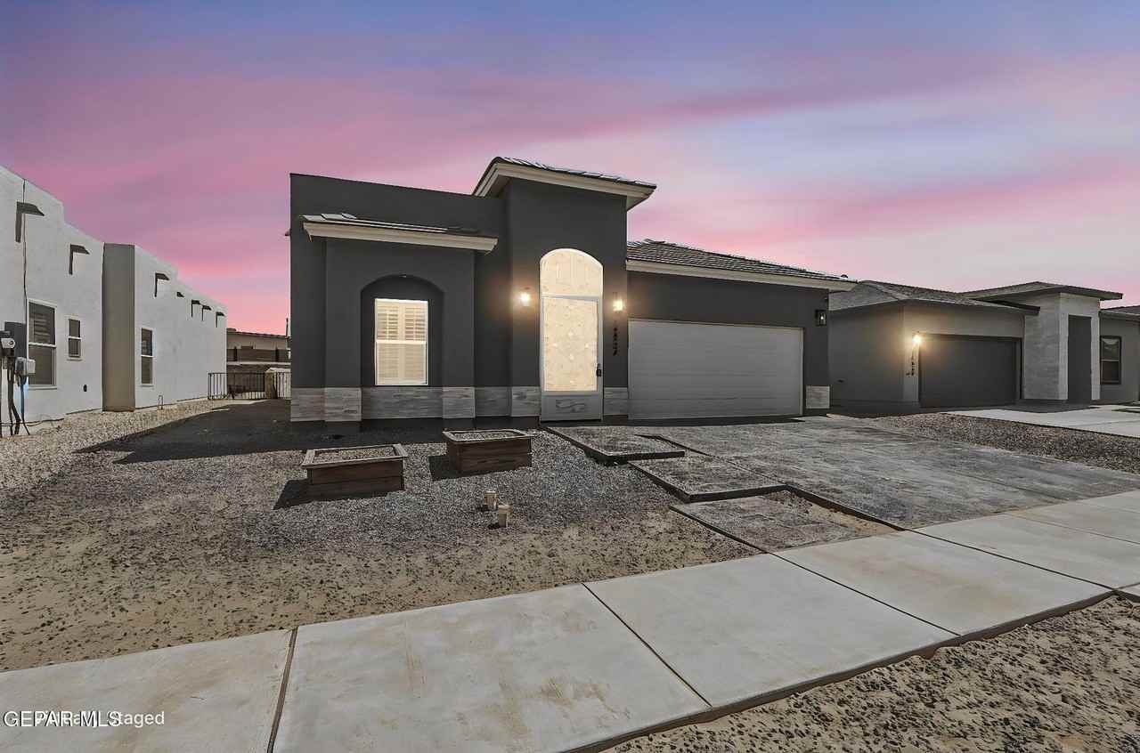 14824 Sam Garcia Ave - Photo 4 of 28