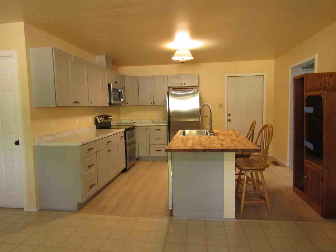 1120 Clearwater Rd - Photo 6 of 32