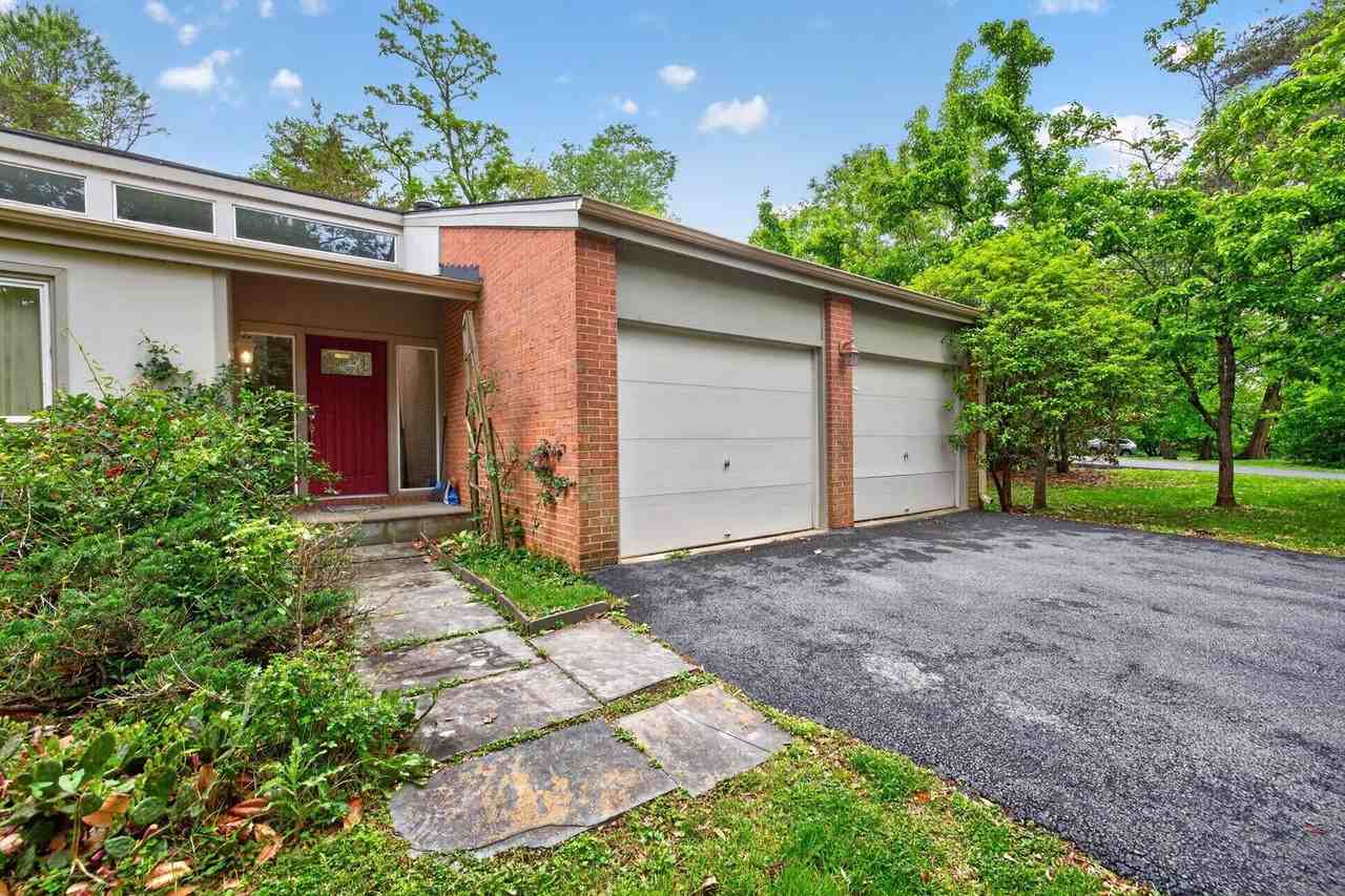 9404 Woodington Dr #1 - Photo 2 of 50