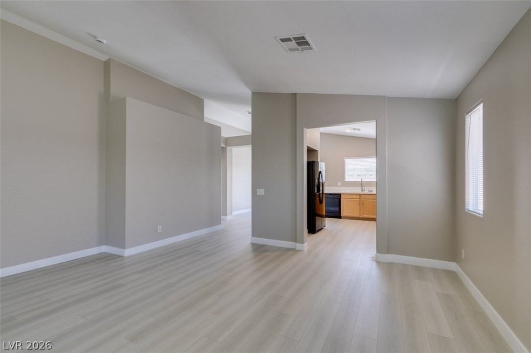 10342 Spider Rock Ave - Photo 5 of 44