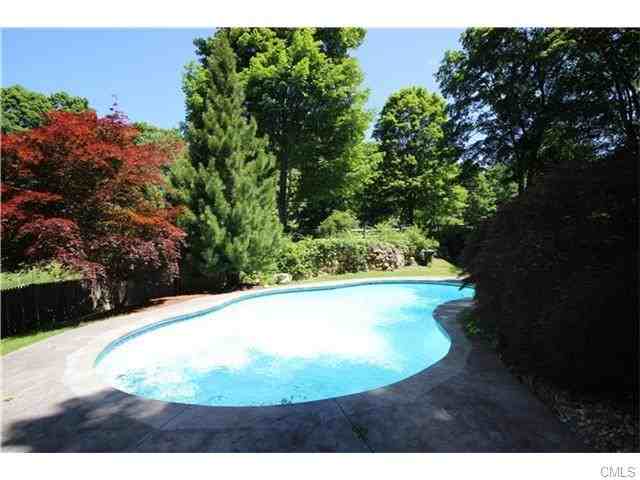 168 Long Ridge Rd - Photo 2 of 17