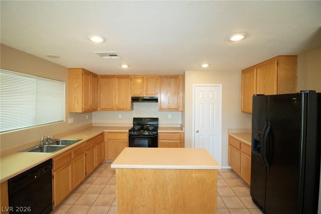 7218 Freedom Ring St - Photo 3 of 20