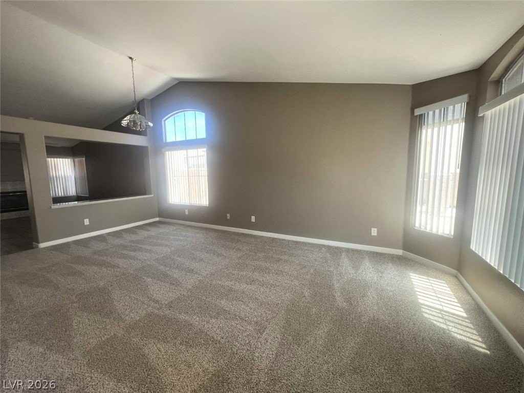 1929 Blue Ribbon Dr - Photo 3 of 22