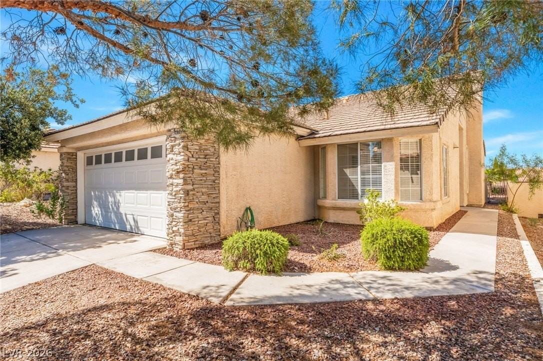 9724 Panorama Cliff Dr - Photo 4 of 35