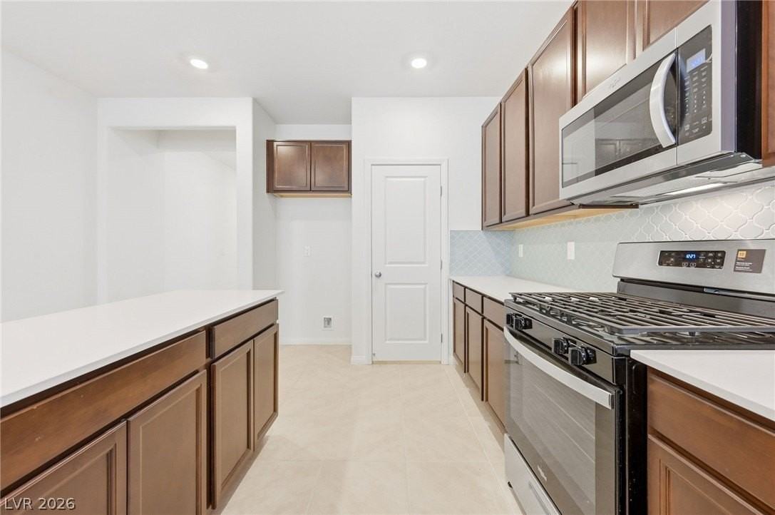 3765 Osiris Ave - Photo 7 of 35