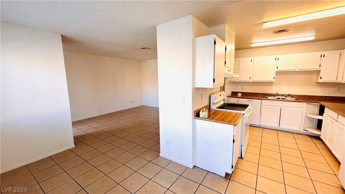 6217 Yerba Ln #A - Photo 6 of 16