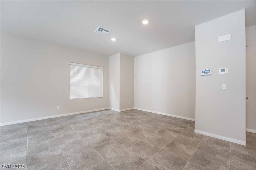 3827 Andorian Ave - Photo 5 of 31