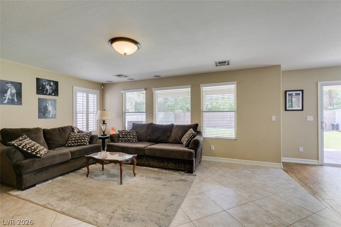 2619 Begonia Valley Ave - Photo 6 of 47