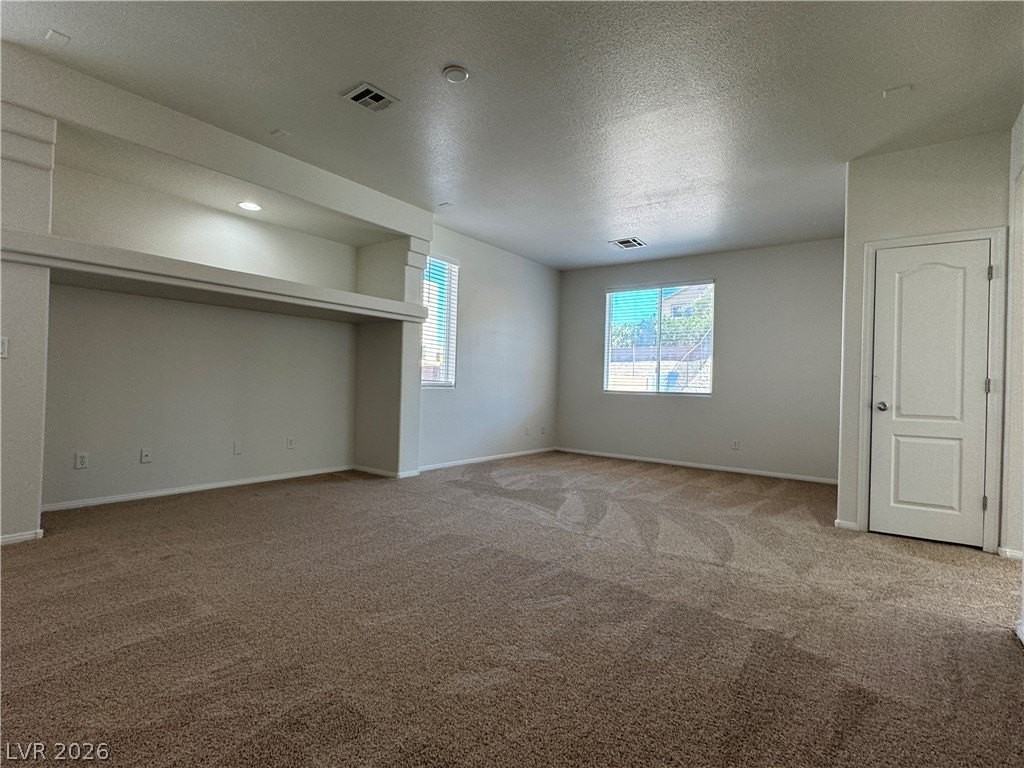 5029 Ivy Creek Ct - Photo 5 of 38