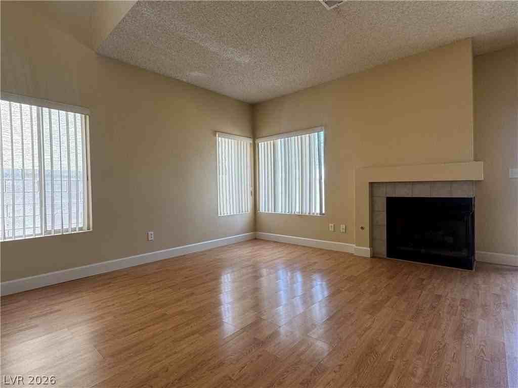 514 Brightwater St - Photo 6 of 36
