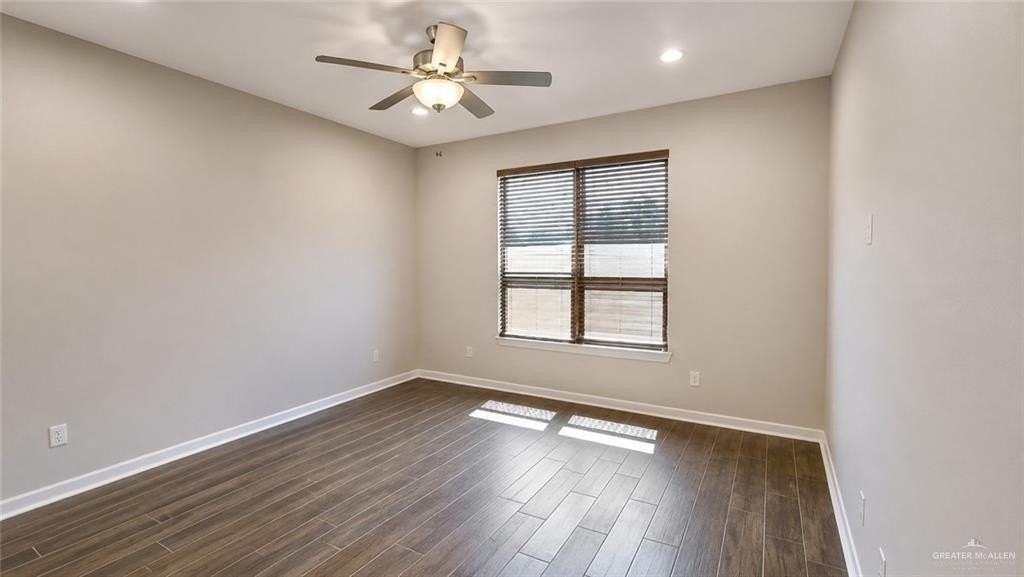 10328 N 13th St - Photo 3 of 31