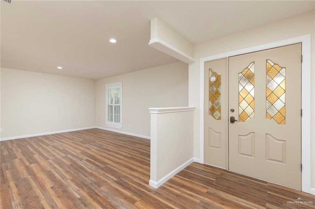 1218 Bluebird Ave - Photo 5 of 25