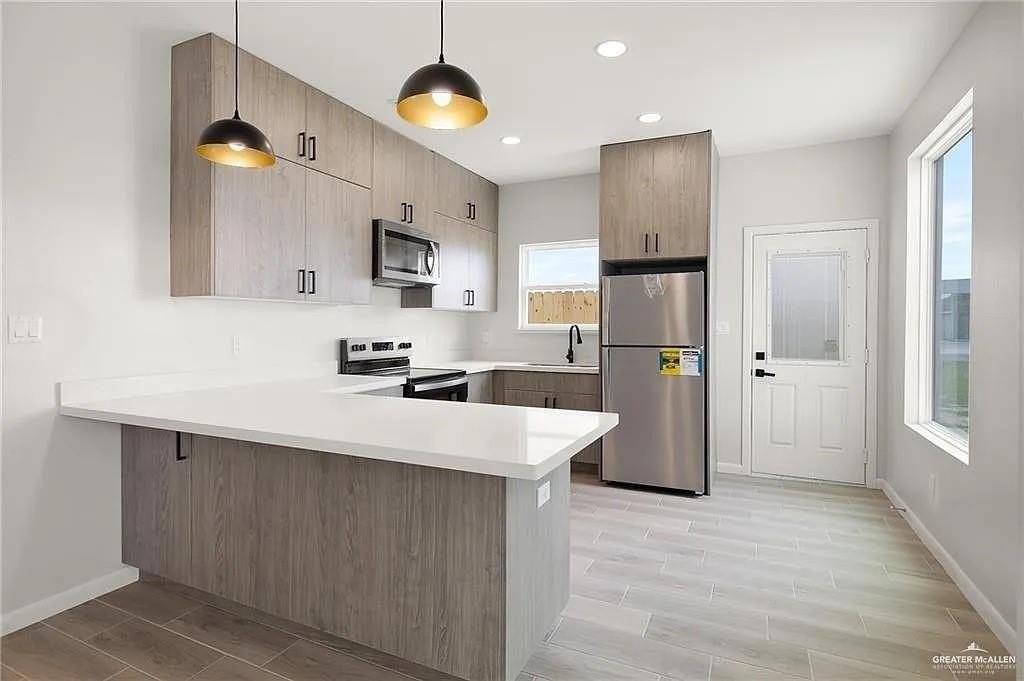 9206 N 56th Lane #1 - Photo 5 of 18