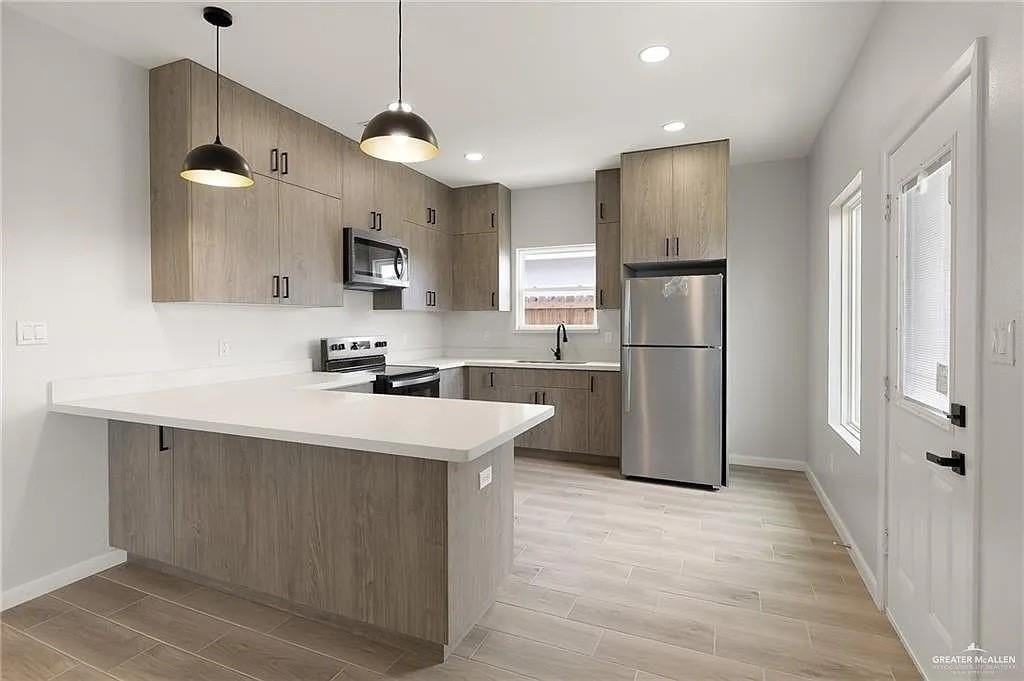 9206 N 56th Lane #1 - Photo 6 of 18
