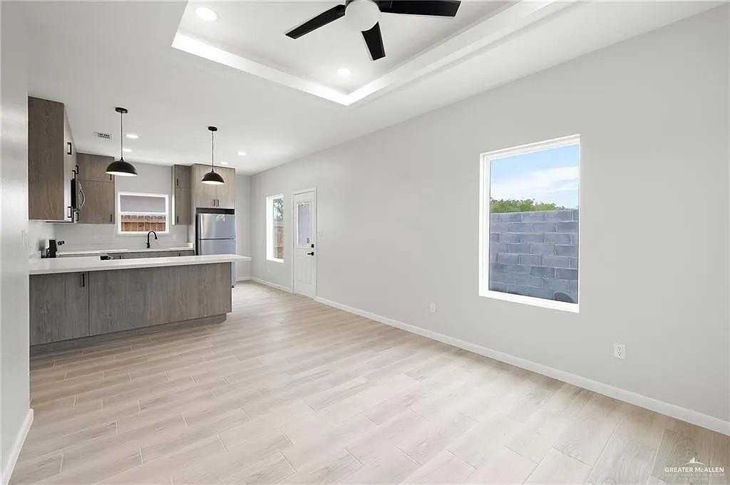 9206 N 56th Lane #1 - Photo 7 of 18