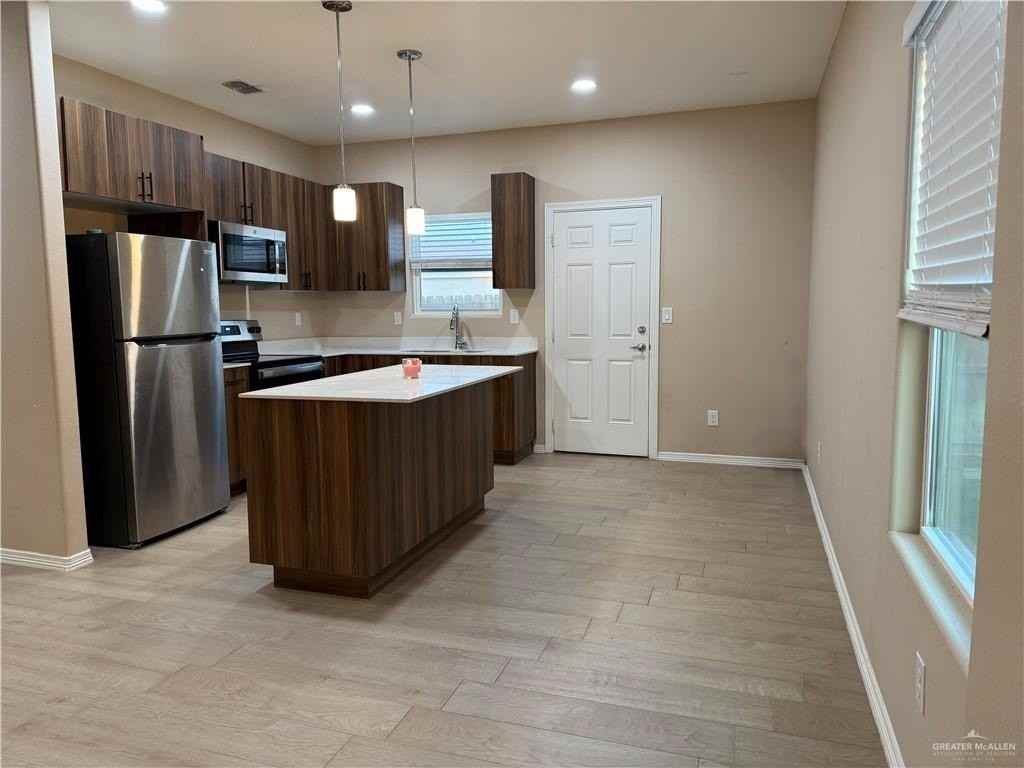 3100 W Driftwood St #2 - Photo 2 of 11