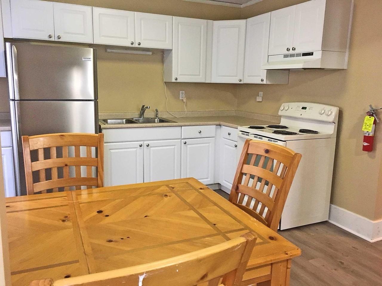 815 Church St - Photo 7 of 22