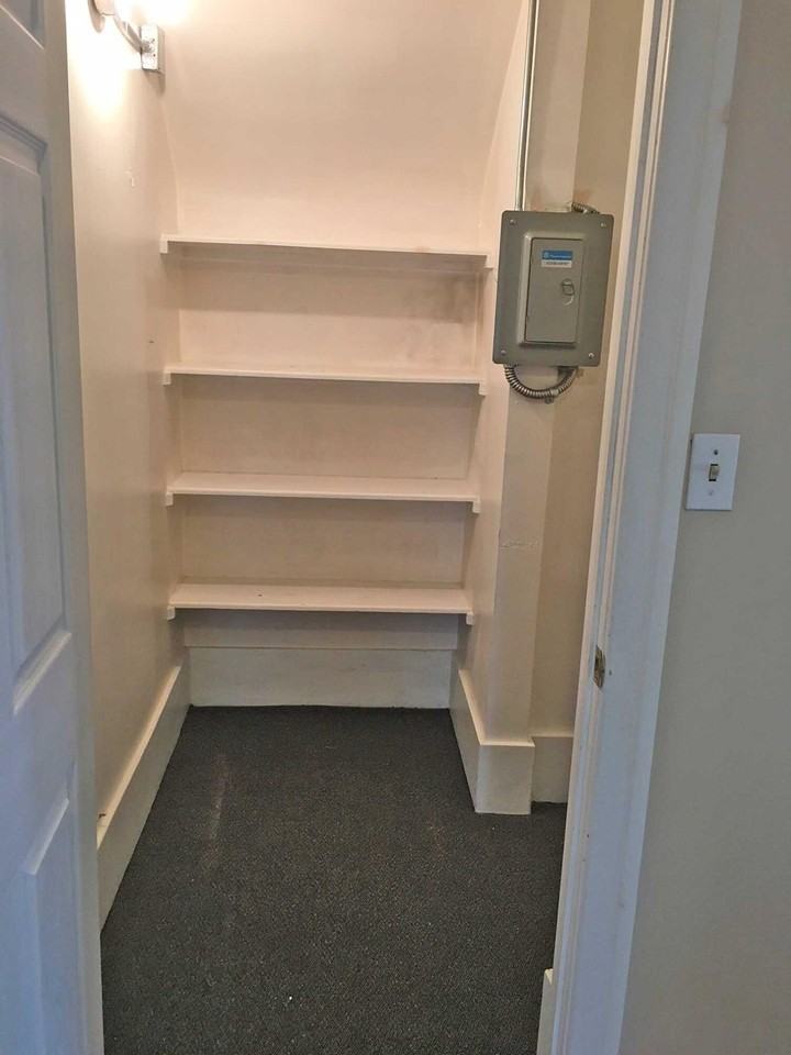 815 Church St - Photo 7 of 11