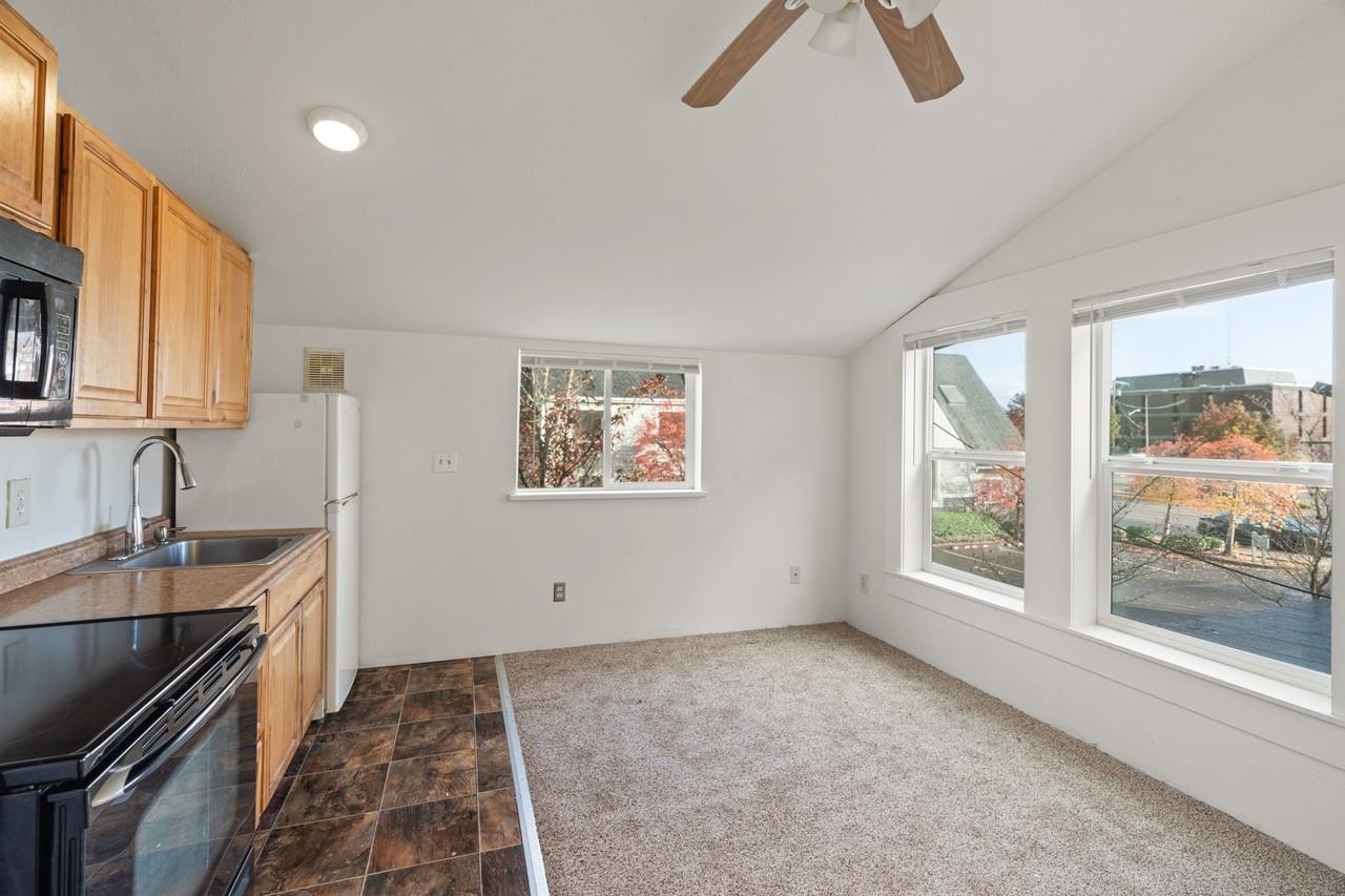 Mayflower 112 East 1st Street - Photo 2 of 31