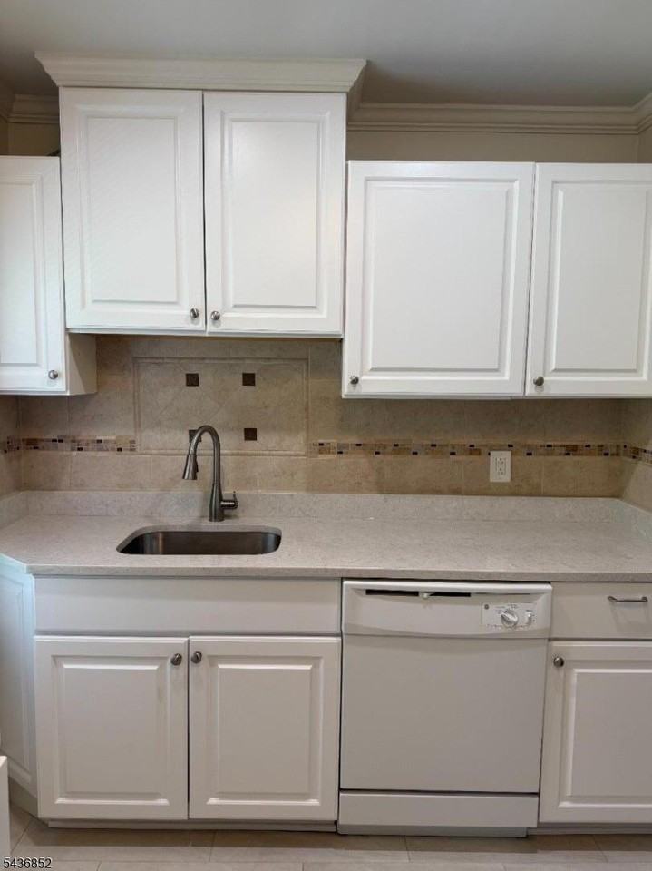 897 Springfield Ave #2 - Photo 4 of 15