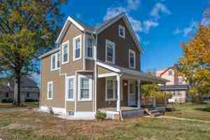 featured image of 238 Van Ave