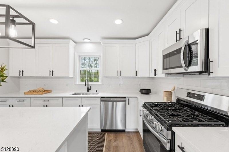 128 Big Piece Rd - Photo 5 of 43
