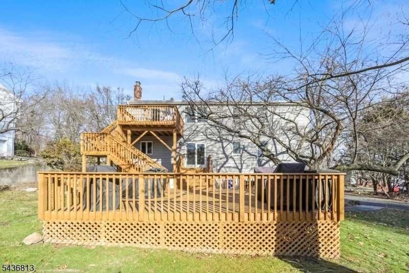 68 Colgate Ave #2 - Photo 4 of 10