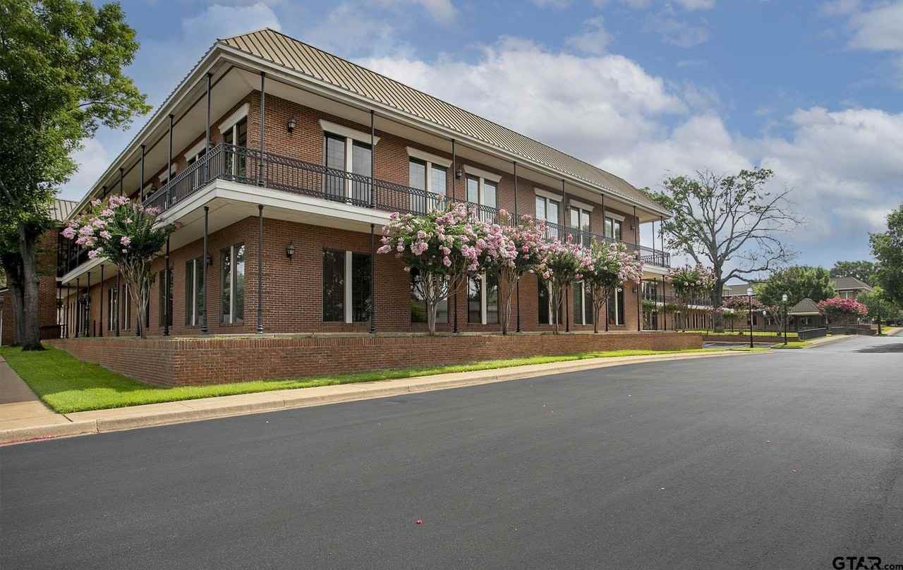 3300 S Broadway Ave Bldg 3 - Photo 3 of 36