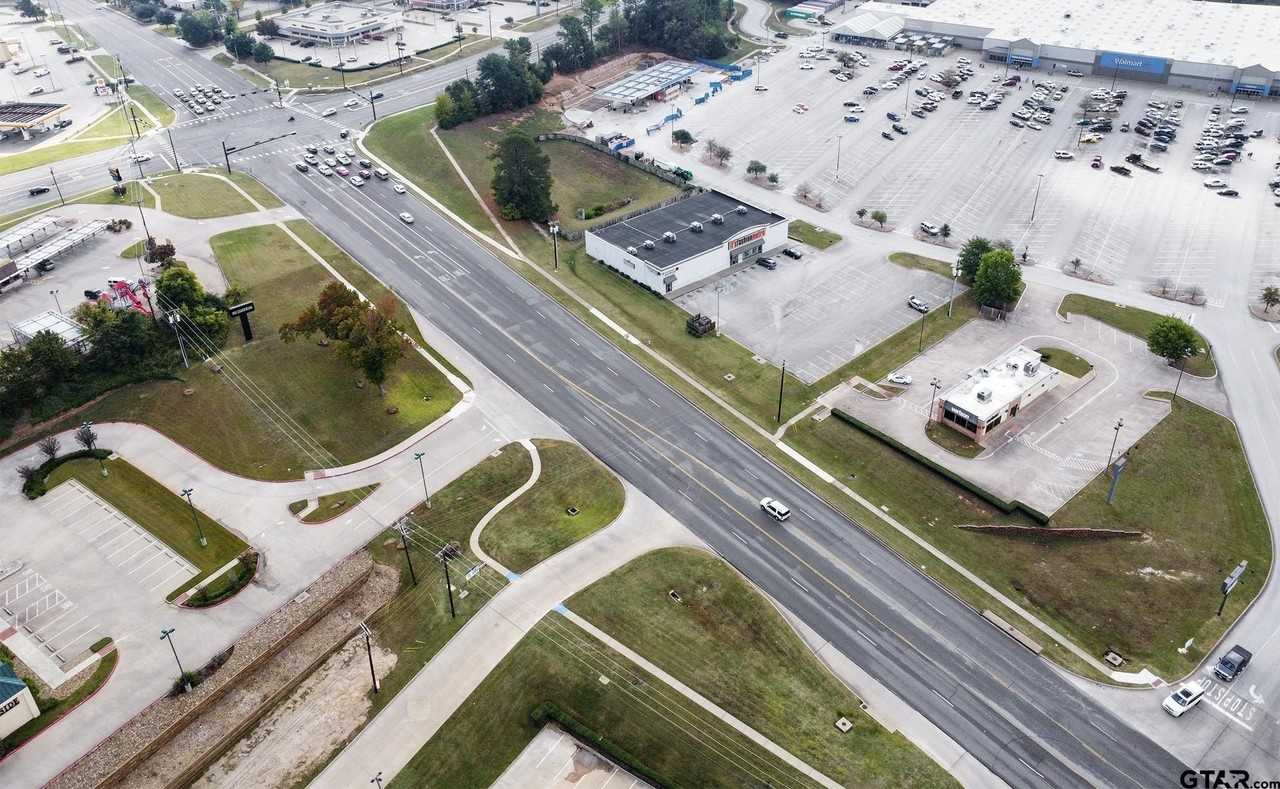 3810 State Highway 64 W - Photo 3 of 7