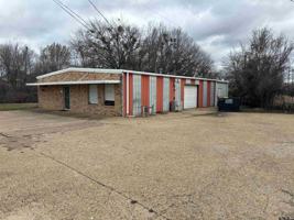 featured image of 4410 Dc Dr