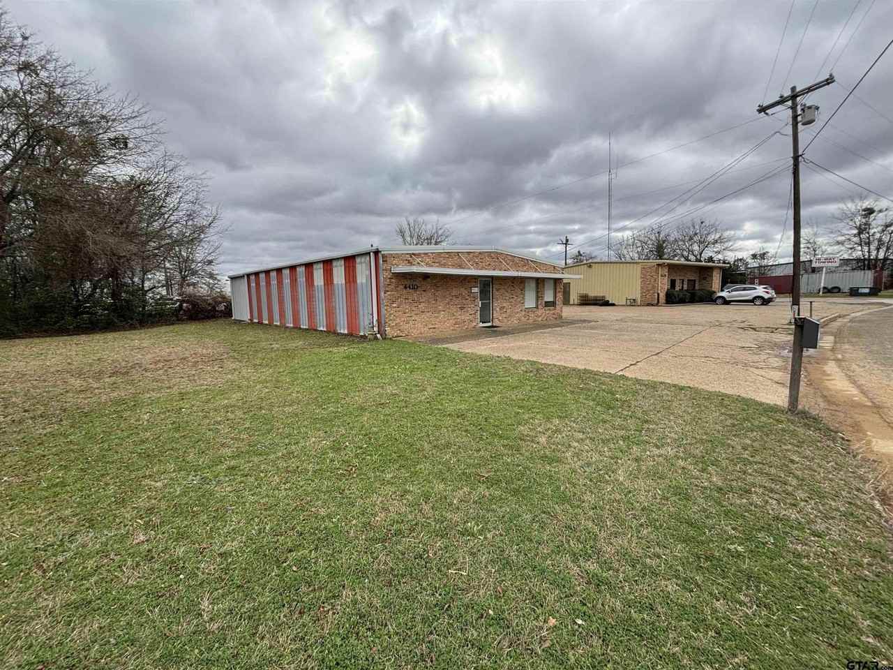 4410 Dc Dr - Photo 5 of 20