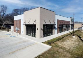 featured image of 801 S Main St