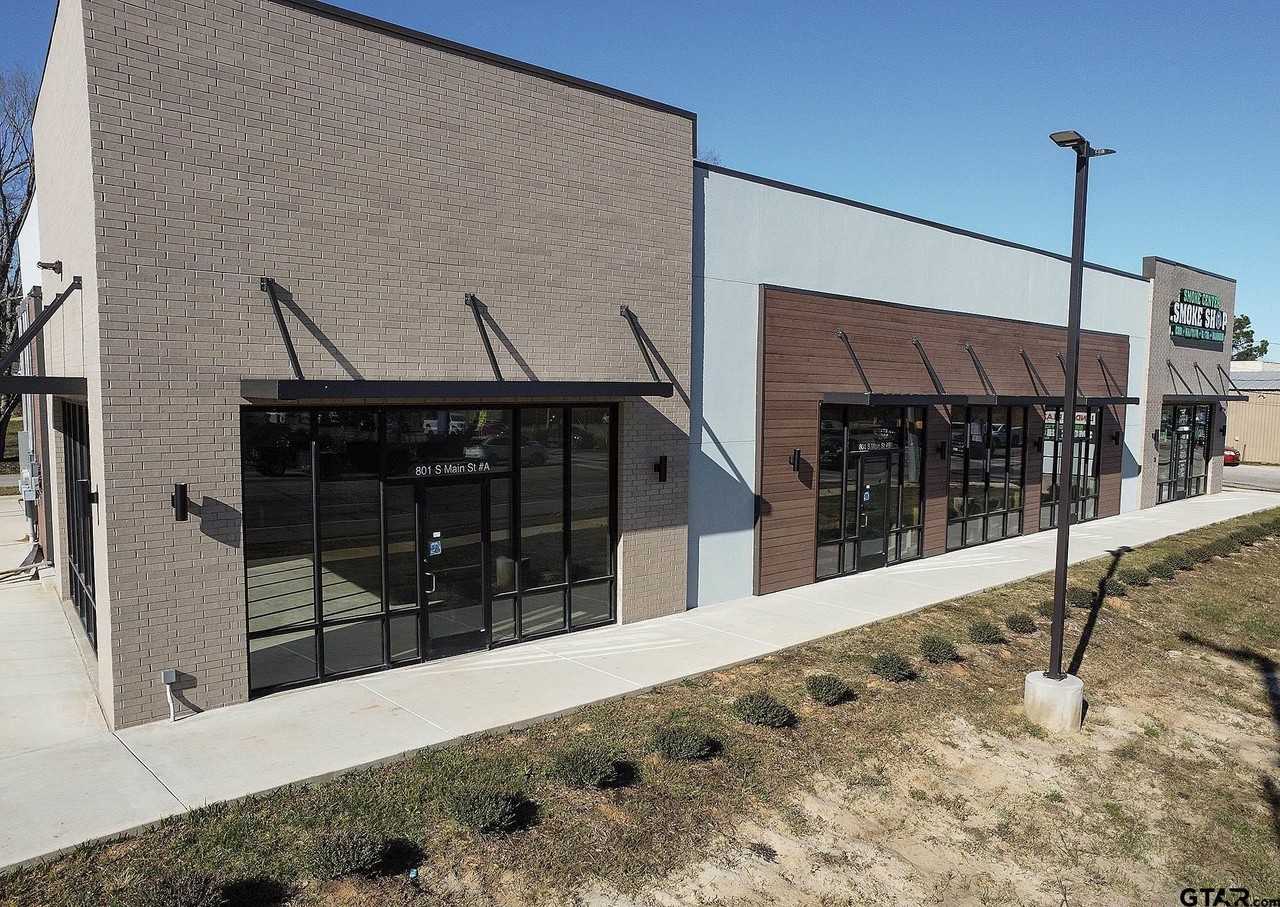801 S Main St - Photo 5 of 7