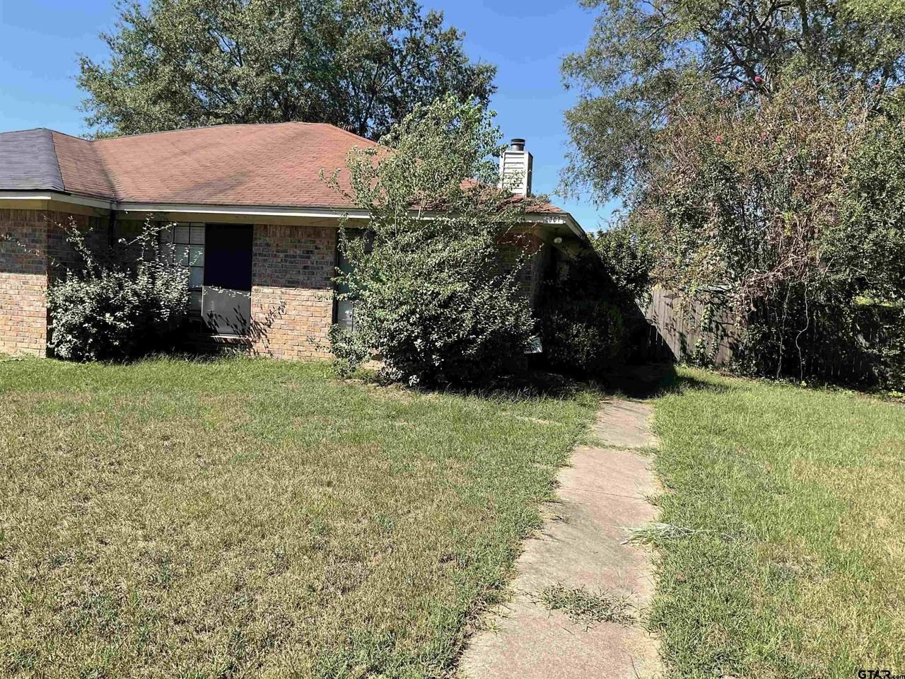 8307 Garrett Dr - Photo 2 of 18