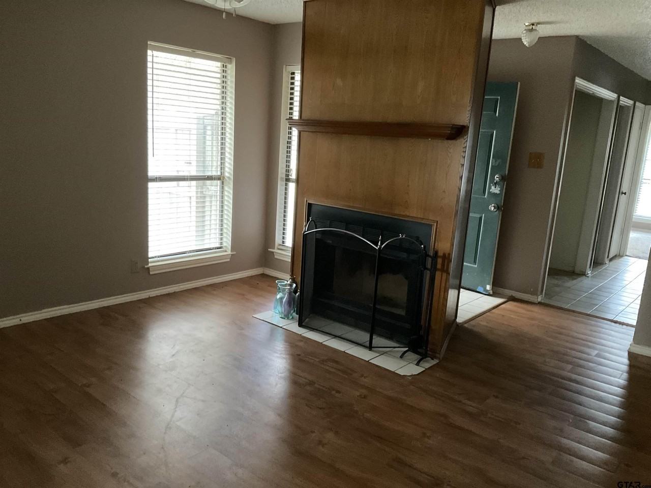 8307 Garrett Dr - Photo 3 of 18