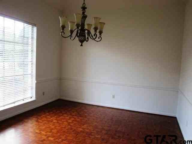 401 Woodland Hills Dr - Photo 2 of 24
