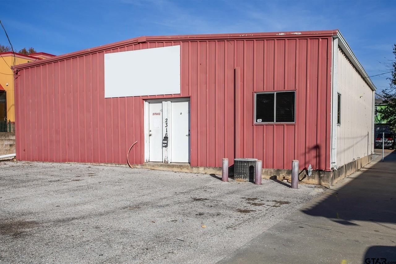 2316 E 5th St - Photo 2 of 17