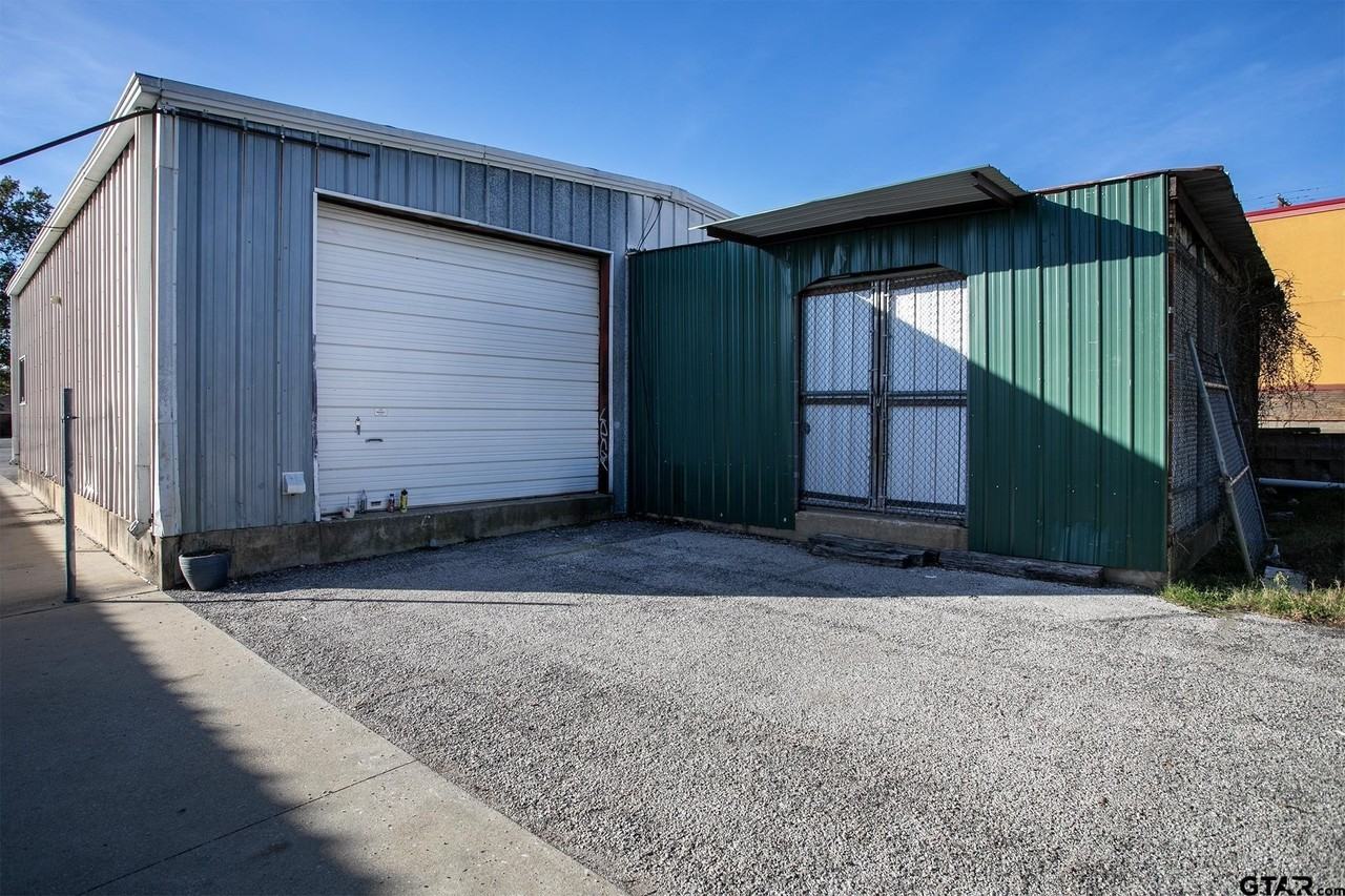 2316 E 5th St - Photo 6 of 17