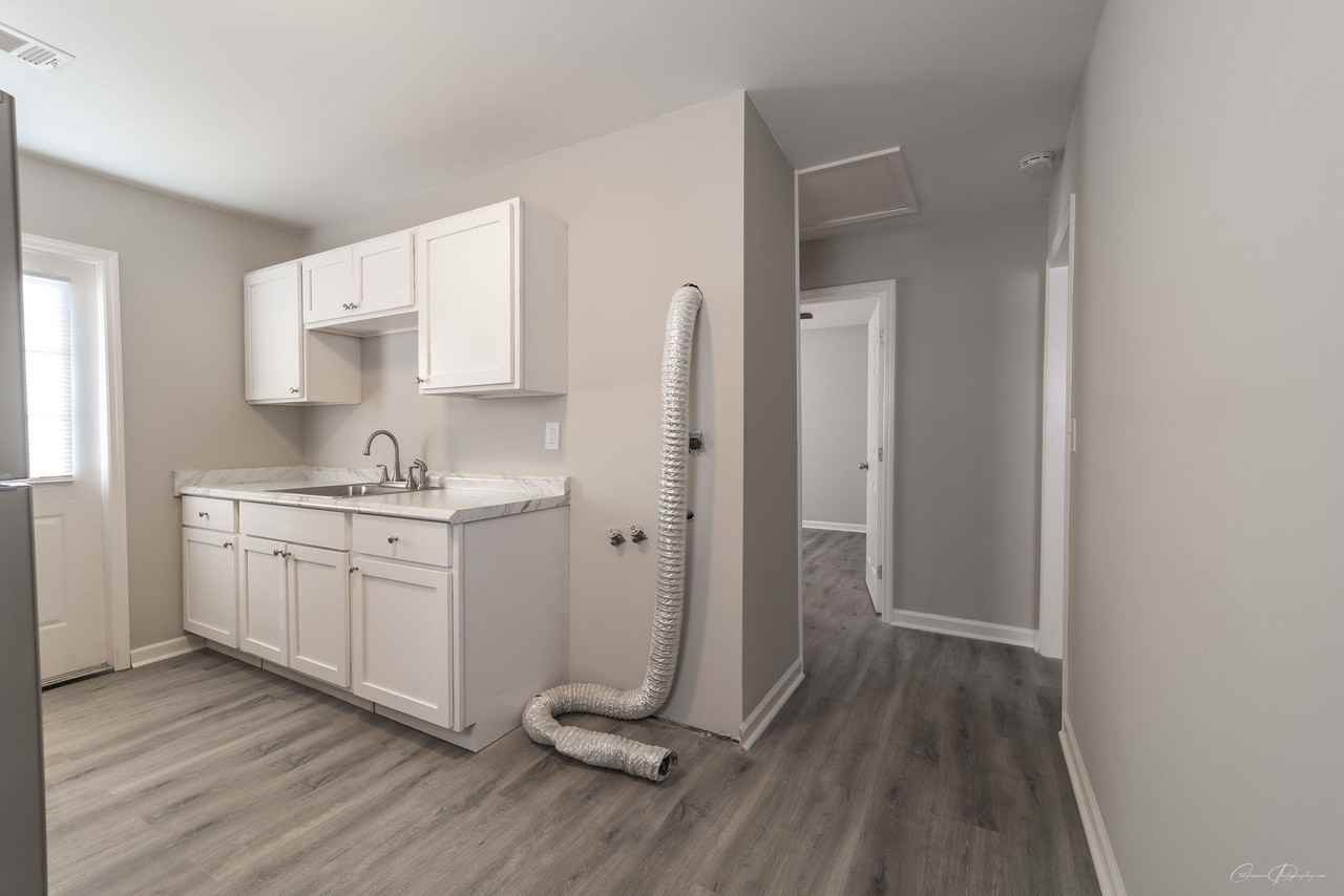 201 E. 13th Street - Photo 3 of 43