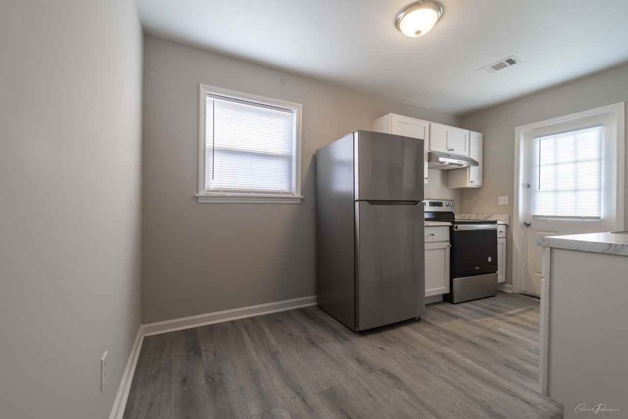 201 E. 13th Street - Photo 5 of 43