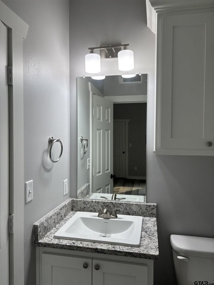 11571 19th Ave Unit 103 - Photo 3 of 4