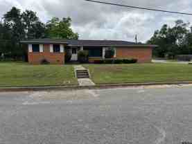 3011 Brentwood Dr - Photo 1 of 1