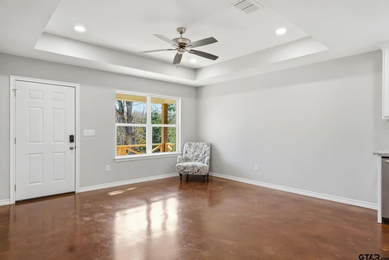 336 Timberline Dr - Photo 6 of 20